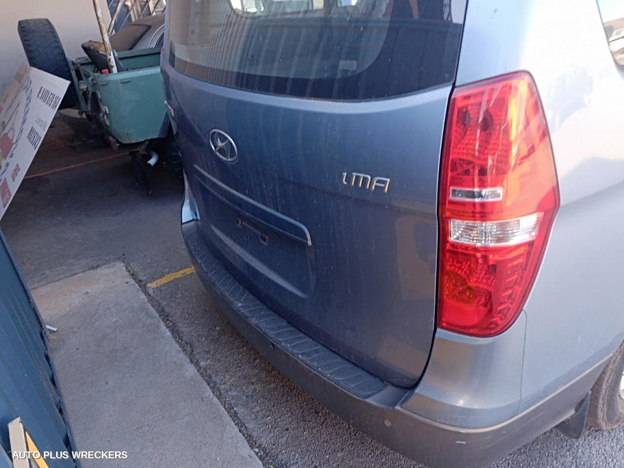 2008 Hyundai Iload/imax Right Front Door