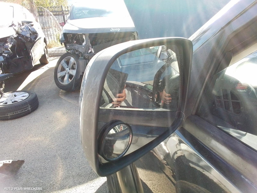 2012 Great Wall V200/v240 Right Rear Door Window