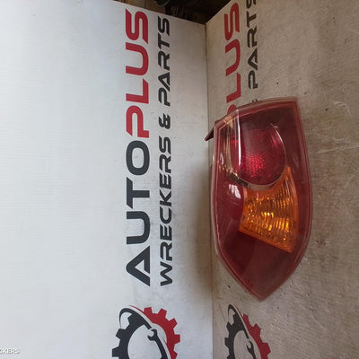 2007 Mitsubishi Lancer Left Taillight