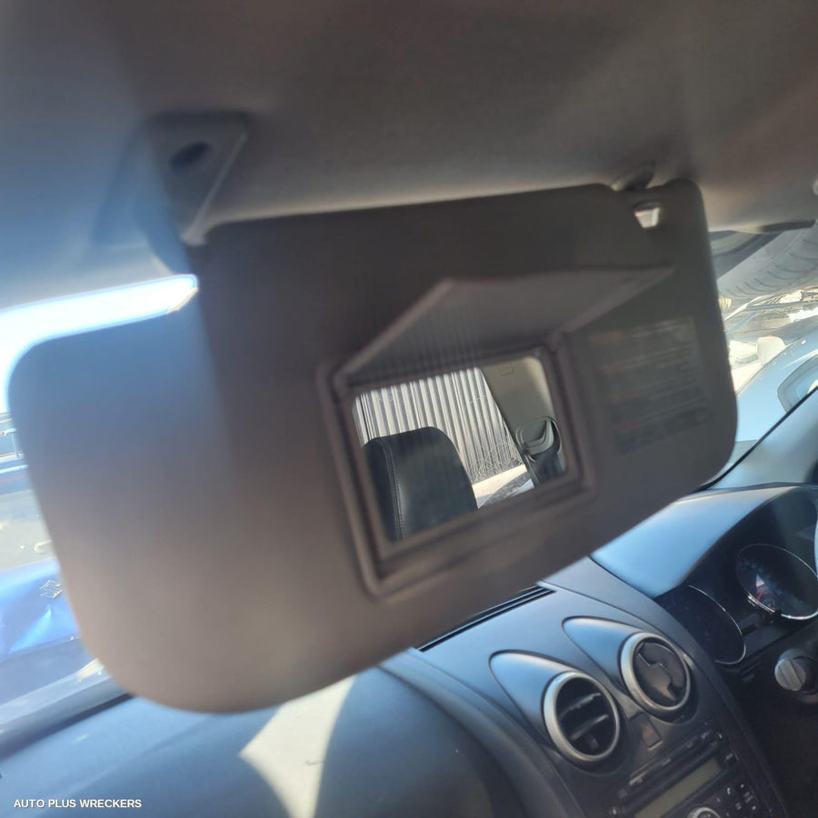 2011 Nissan Dualis Right Rear Door Sliding