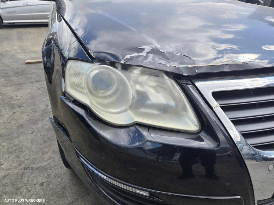 2008 Volkswagen Passat Left Headlamp