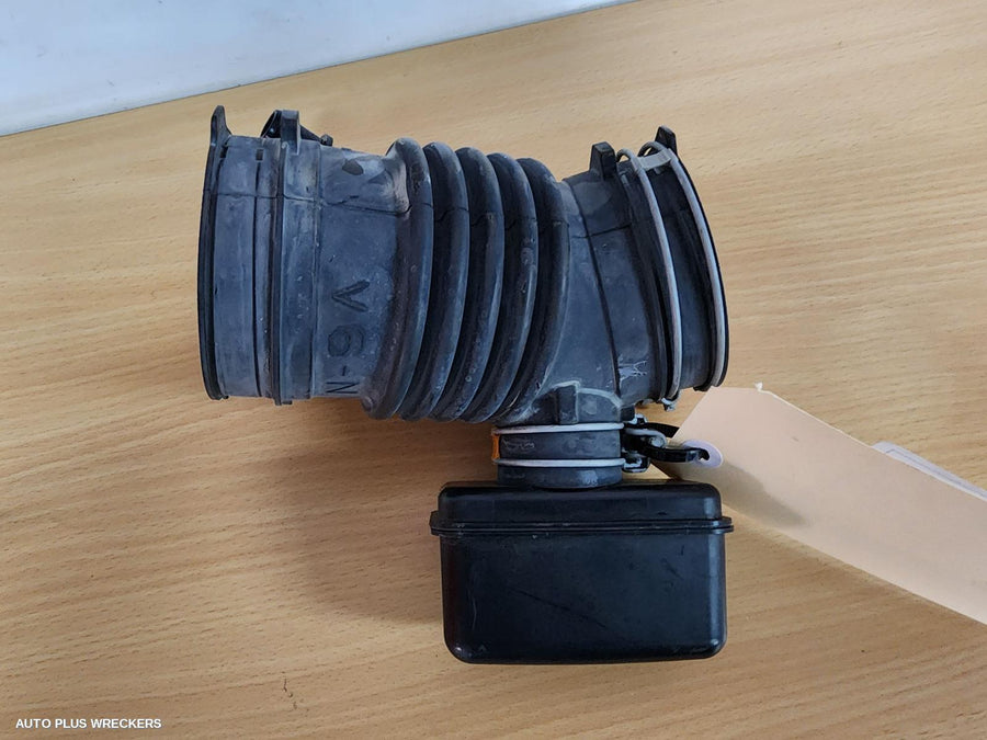 2014-2021 Toyota Kluger Air Cleaner Duct Hos