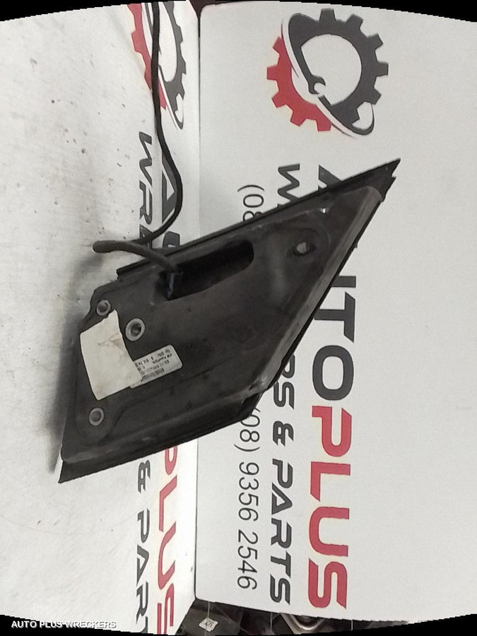 2010-2014 Volkswagen Polo Left Door Mirror