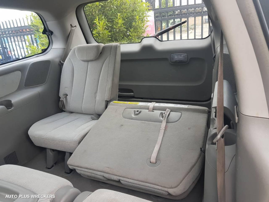 2006 Kia Carnival/grand Carnival Right Front Door