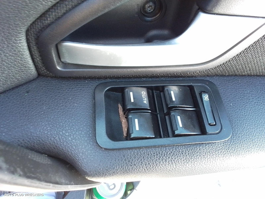 2013 Ford Territory Right Front Door Window