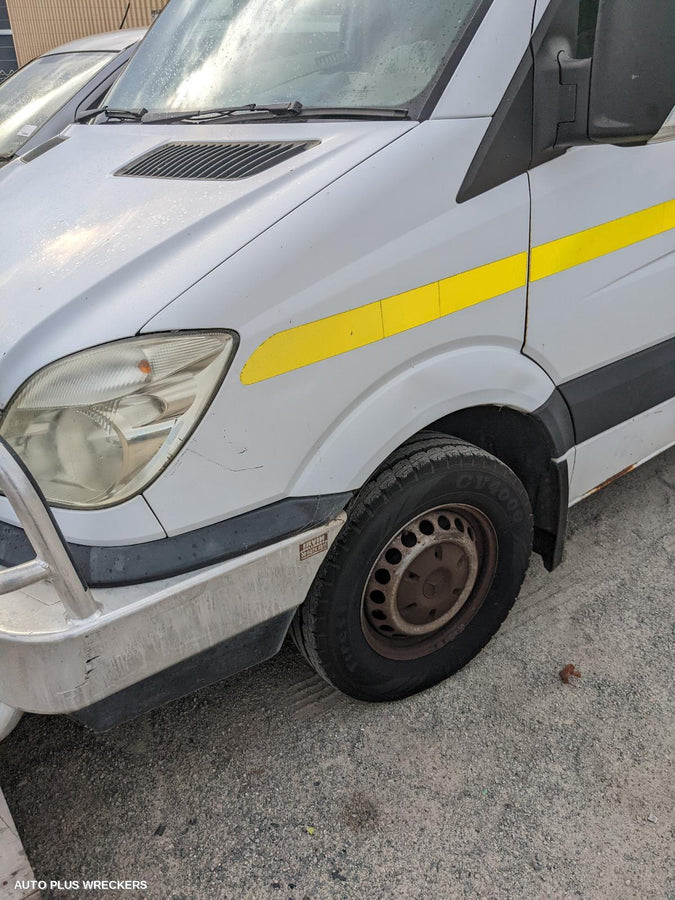 2011 Mercedes Sprinter Sunvisor