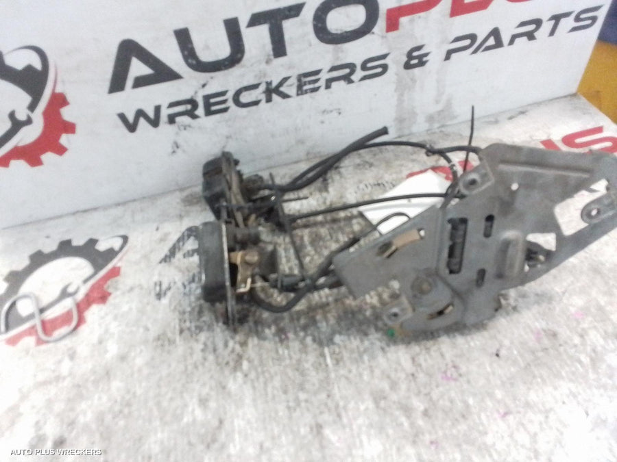2000-2005 Jeep Grandcherokee Door Boot Gate Lock