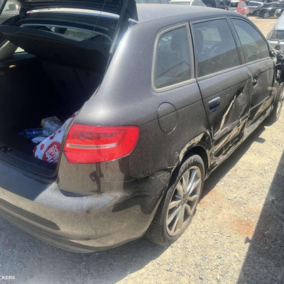 2011 Audi A3 Left Front Door