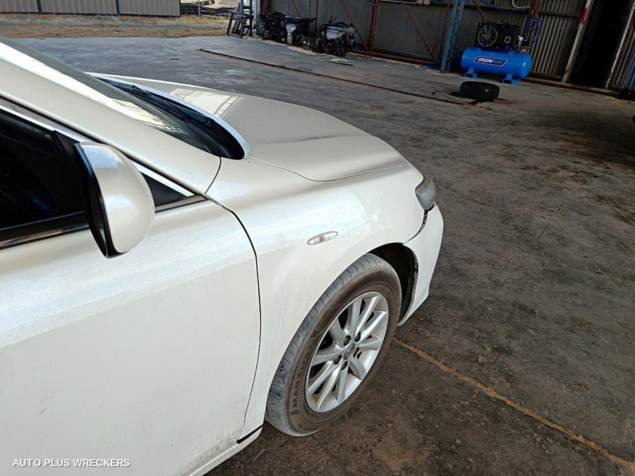 2010 Toyota Camry Rear Garnish