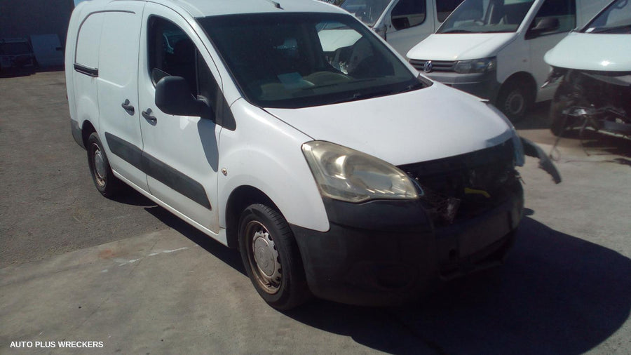 2010 Citroen Berlingo Left Front Door