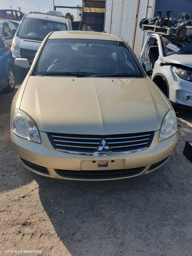 2006 Mitsubishi 380 Bootlid Tailgate