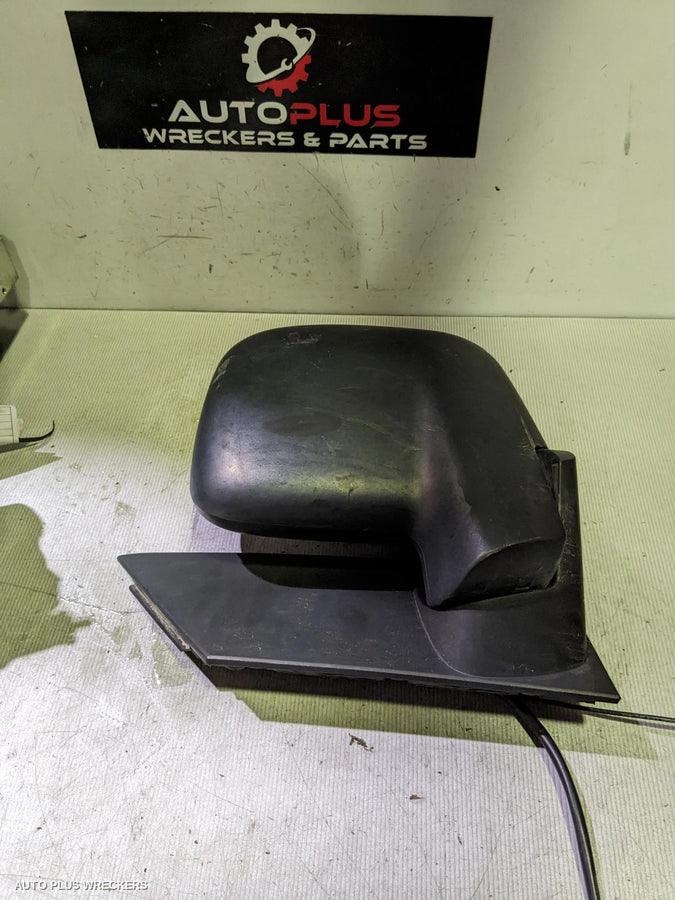 2015-2021 Volkswagen Caddy Left Door Mirror
