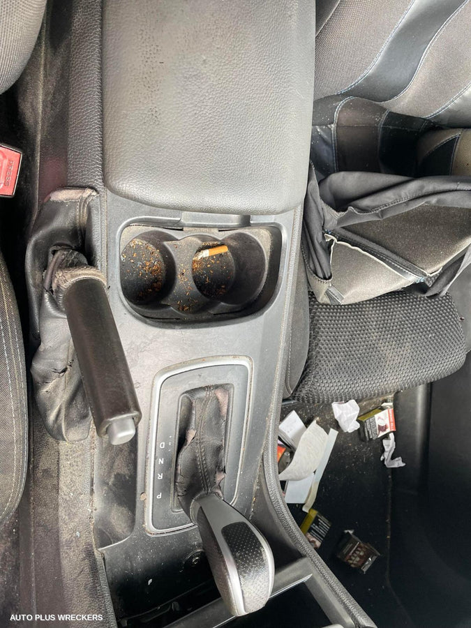 2011 Ford Falcon Starter