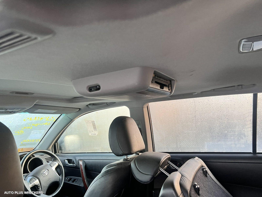 2010 Toyota Kluger Wheel Mag