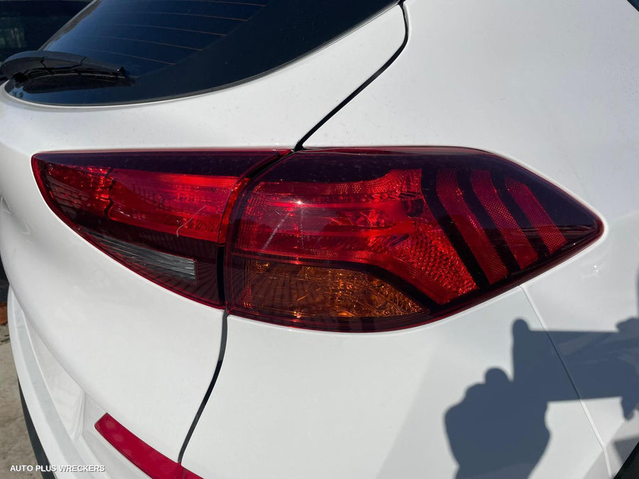 2020 Hyundai Tucson Headrest