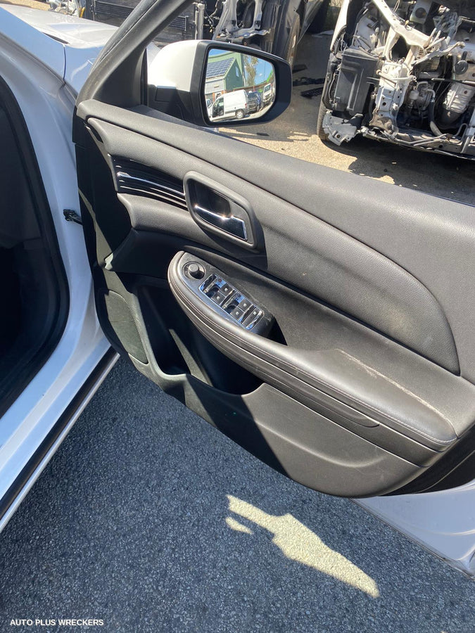 2013 Holden Malibu Instrument Cluster