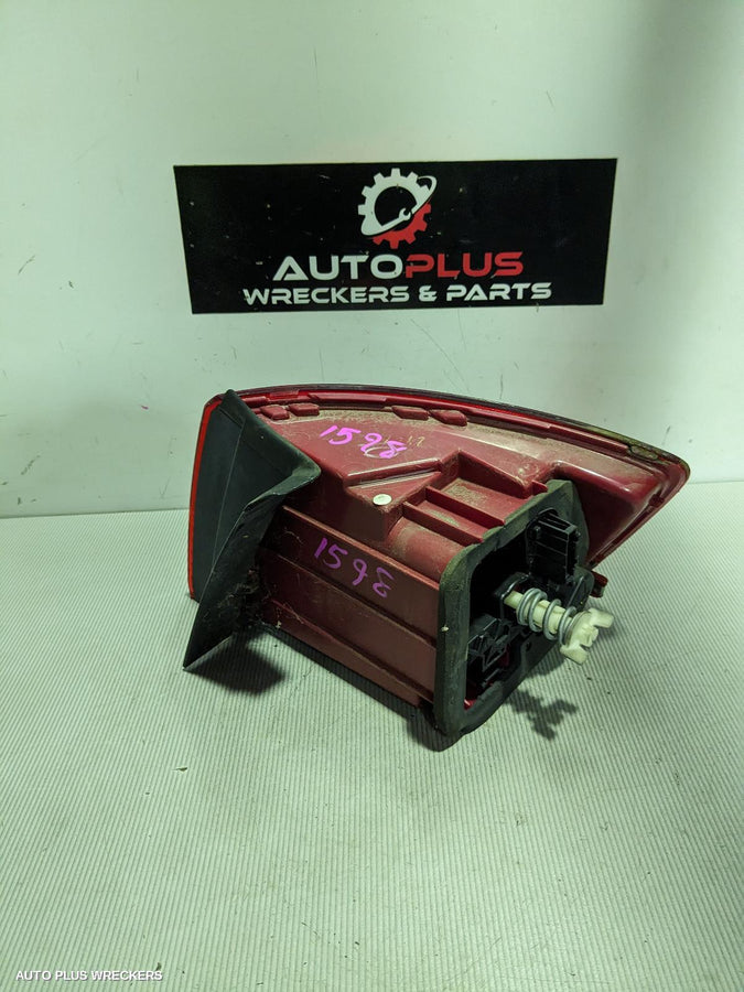 2011-2014 Volkswagen Jetta Left Taillight
