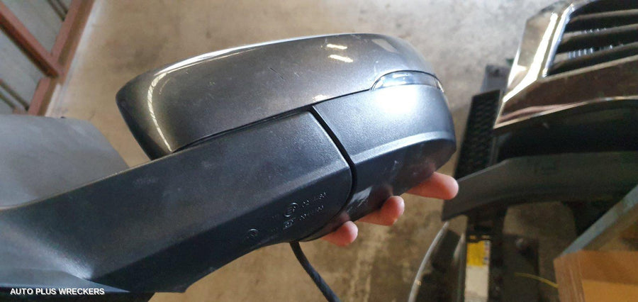 2010-2014 Volkswagen Polo Left Door Mirror