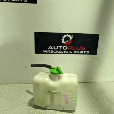 2014 SUZUKI SWIFT OVERFLOW BOTTLE