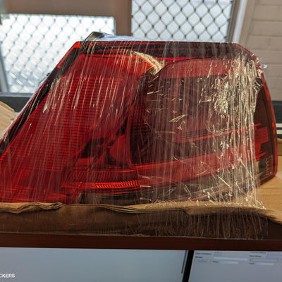 2012-2017 Volkswagen Golf Left Taillight