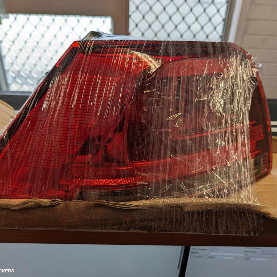 2012-2017 Volkswagen Golf Left Taillight