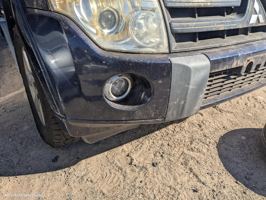 2006-2021 Mitsubishi Pajero Right Rear Door Sliding