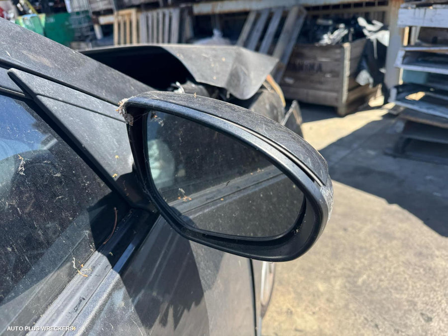 2009 Mazda 3 Left Rear Door Sliding