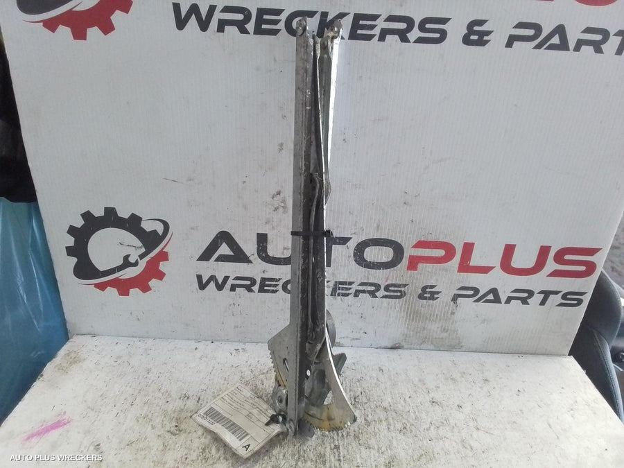 2005-2015 Toyota Hilux Right Front Window Reg Motor