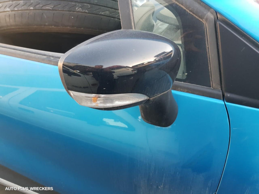 2016 Renault Captur Right Taillight