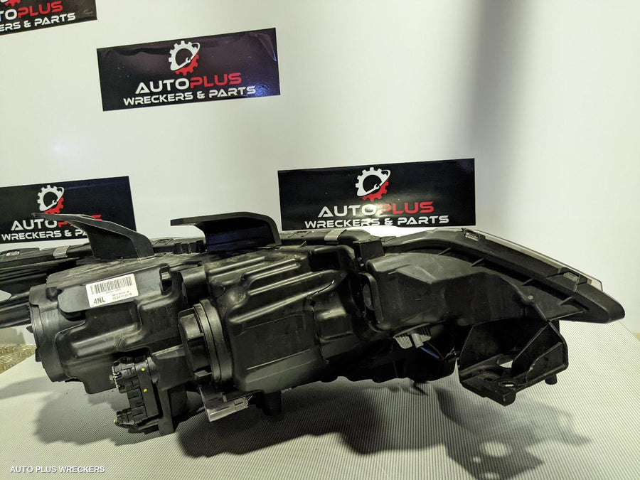 2017 Mitsubishi Outlander Left Headlamp