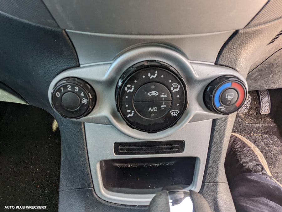 2012 Ford Fiesta Left Rear Door Window