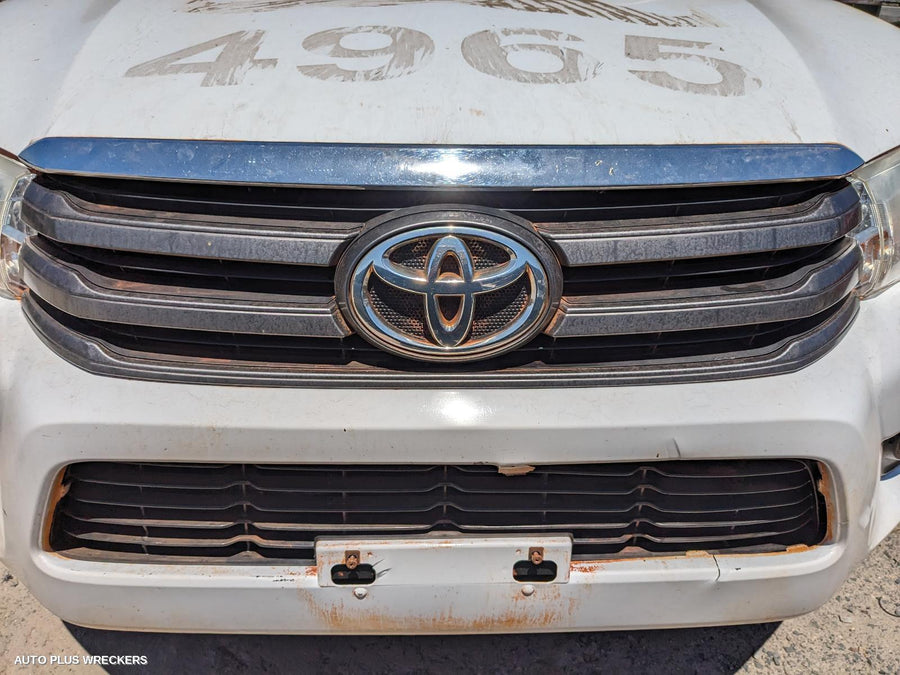 2017 Toyota Hilux Clock