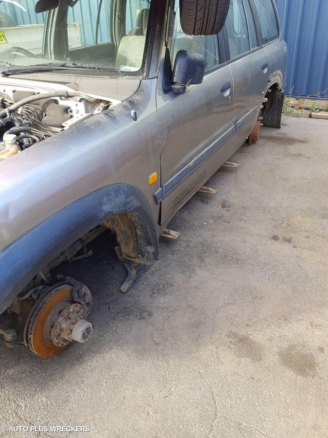 2000 Nissan Patrol A C Condenser