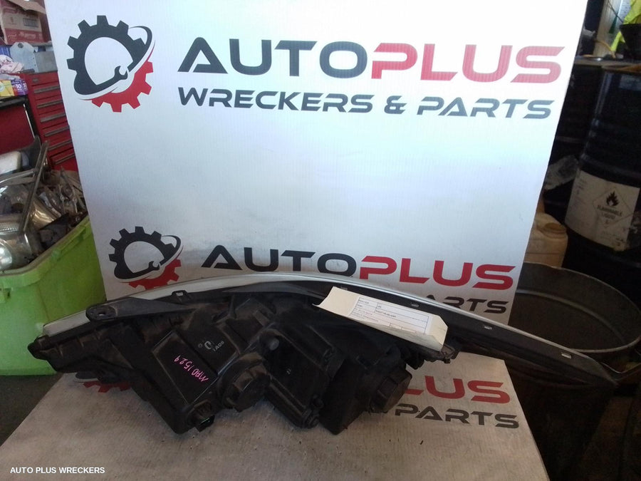 2011 Hyundai I45 Right Headlamp