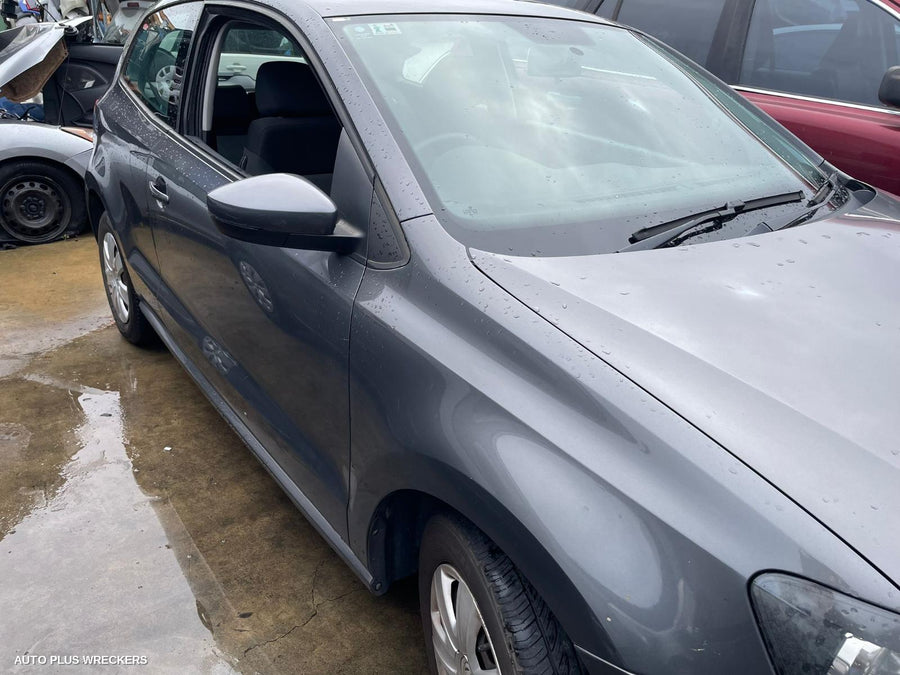 2011 Volkswagen Polo Left Door Mirror