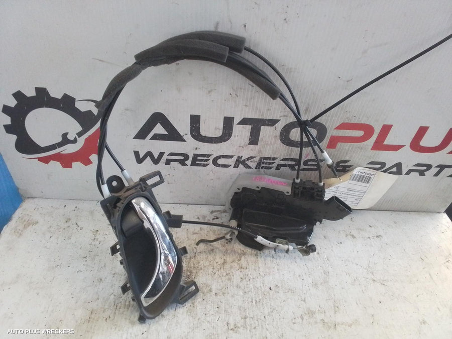 2012-2017 Nissan Pulsar Door Boot Gate Lock