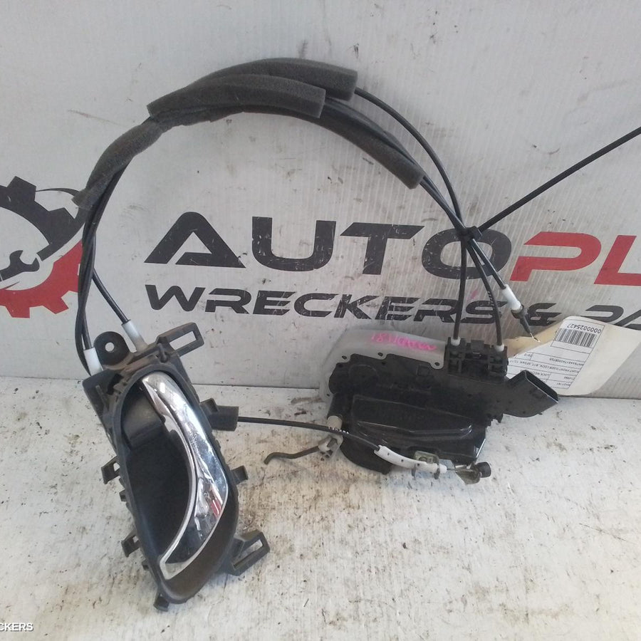 2012-2017 Nissan Pulsar Door Boot Gate Lock