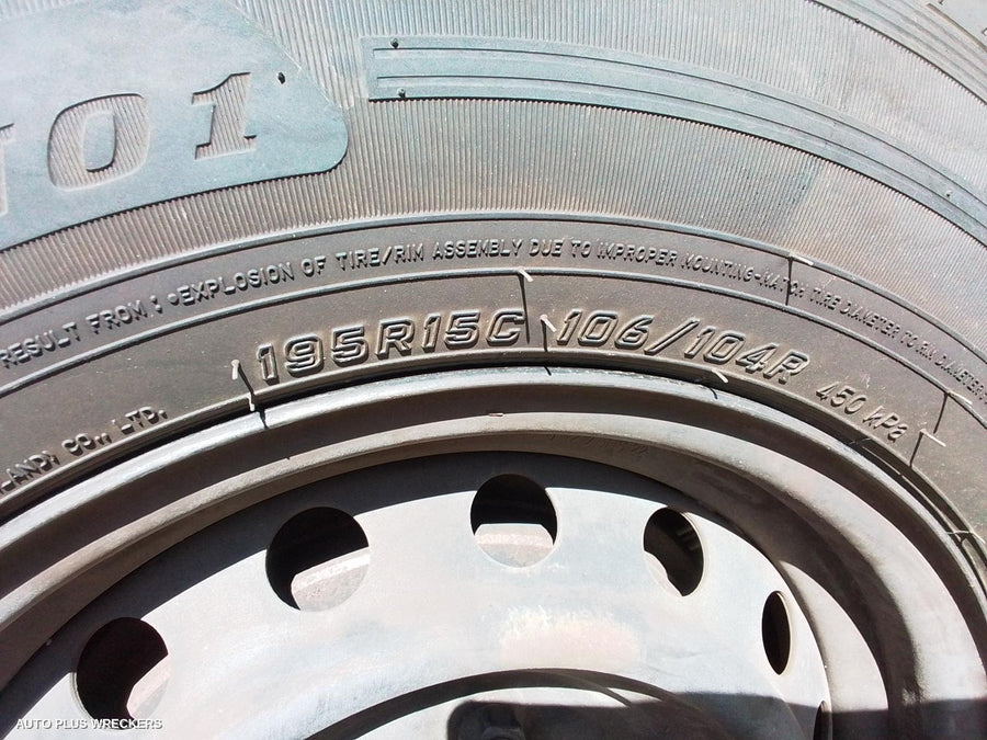 2012 Toyota Hiace Seatbelt Stalk