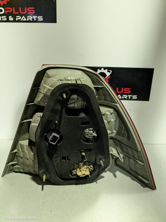 2002 Toyota Corolla Left Taillight