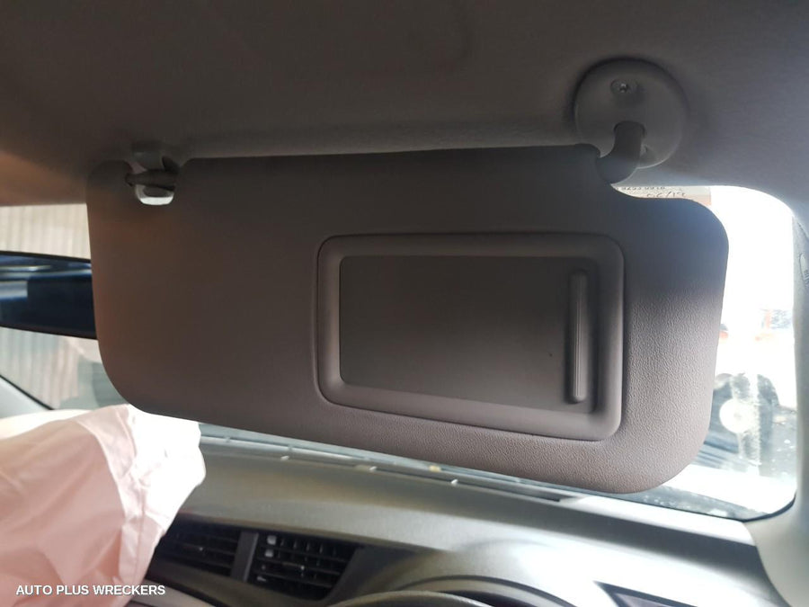 2012 Toyota Yaris Right Rear Wnd Reg Motor