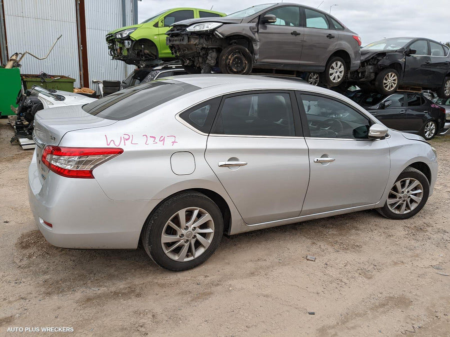2014 Nissan Pulsar Bonnet