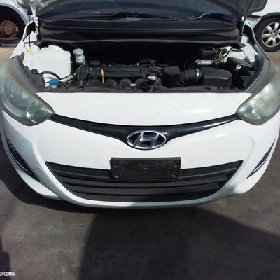 2013 Hyundai I20 Left Front Door