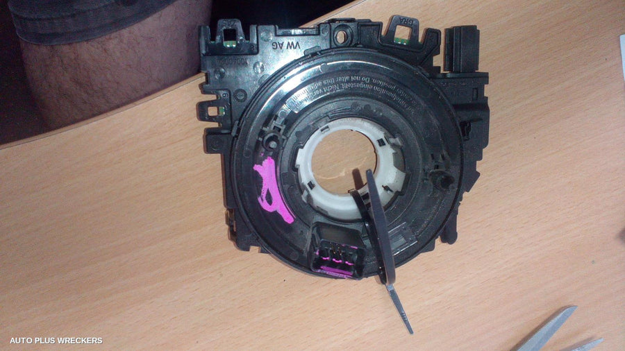 2014 Volkswagen Golf Airbag Module Sensor