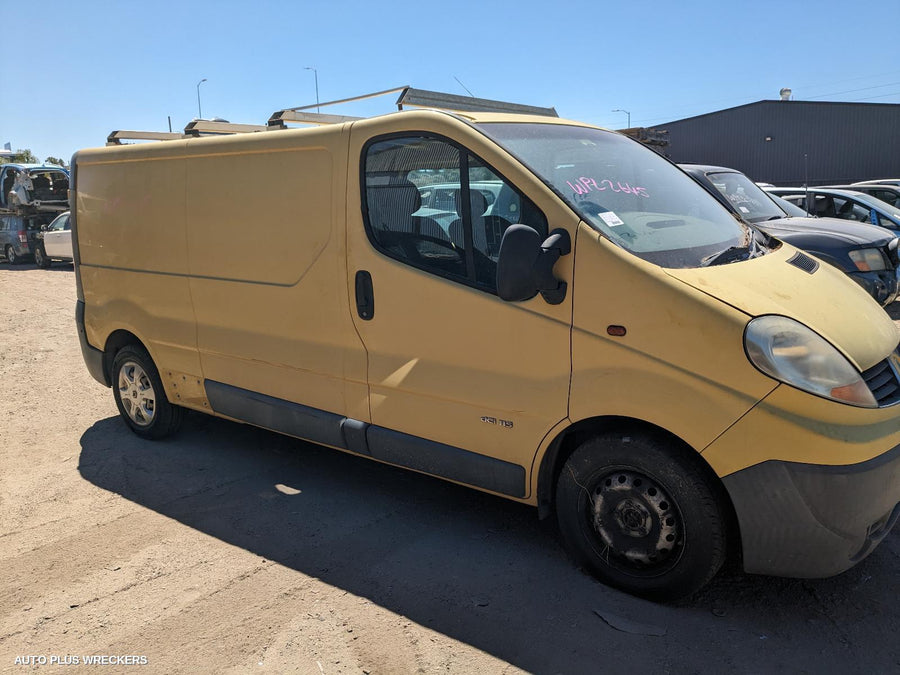 2009 Renault Trafic Left Guard