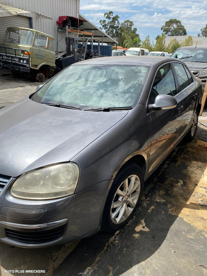 2010 Volkswagen Jetta R Bar Bracket Reinfo