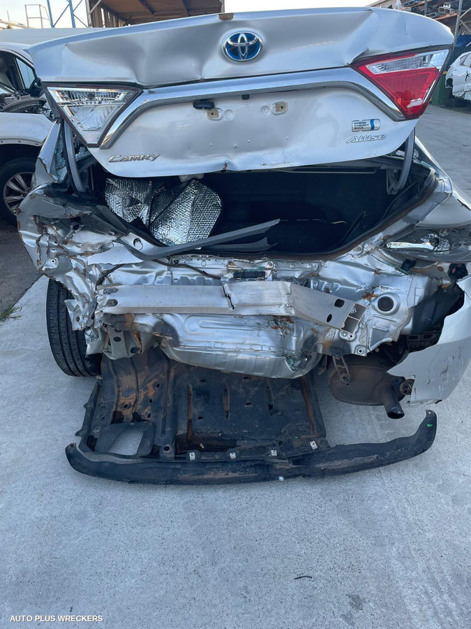 2017 Toyota Camry Door Boot Gate Lock