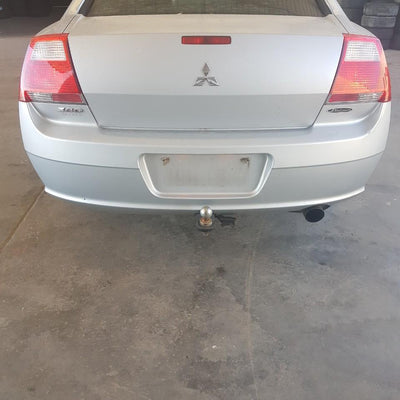 2005 Mitsubishi 380 Left Front Window Reg Motor