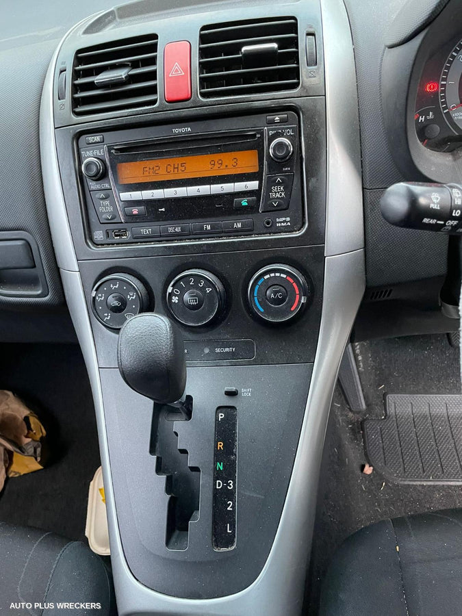 2011 TOYOTA COROLLA WASHER BOTTLE