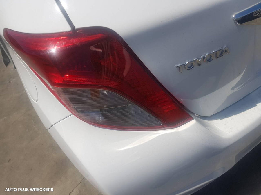 2013 Toyota Yaris Radio Cd Dvd Sat Tv