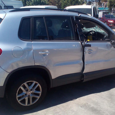 2010 Volkswagen Tiguan Right Taillight